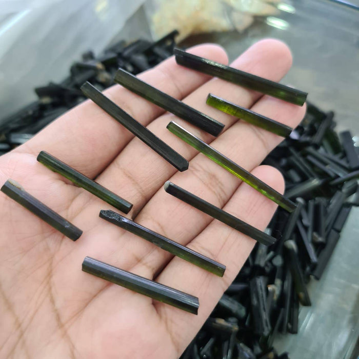 10 Pcs Tourmalines Long Crystal | 20-30mm Size - The LabradoriteKing