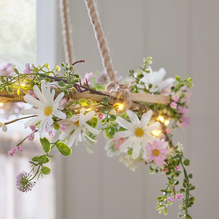 1.5m Pre Lit Daisy Dreams Garland