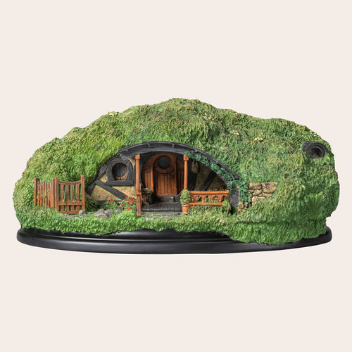 #39 Low Road - Hobbit Hole™ Collectible