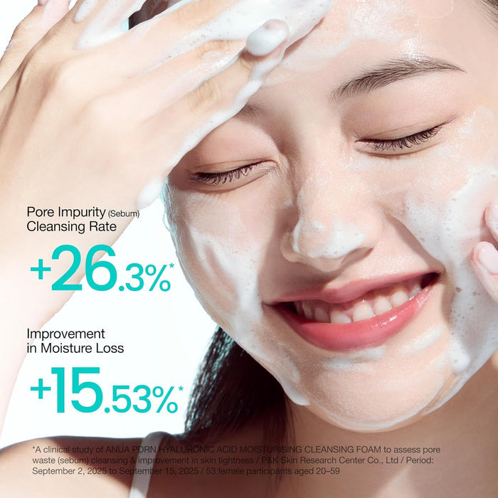 Anua PDRN Hyaluronic Acid Moisturizing Cleansing Foam 150ml pore impurity cleansing rate and improvement in moisture loss, female washing her face with the foaming wash