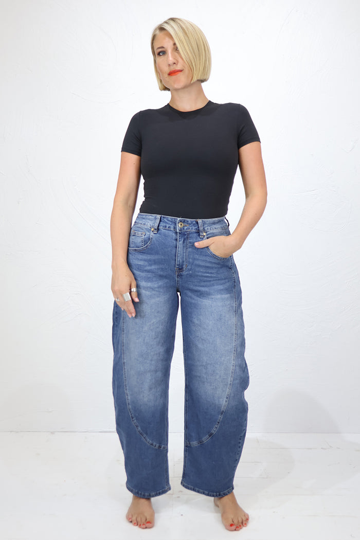 Blue Basics - The Perfect Barrel Jean 'Ryder'