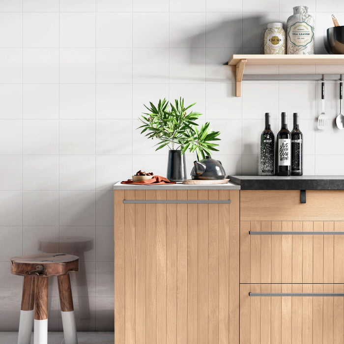 White Metro 200 x 200mm tile