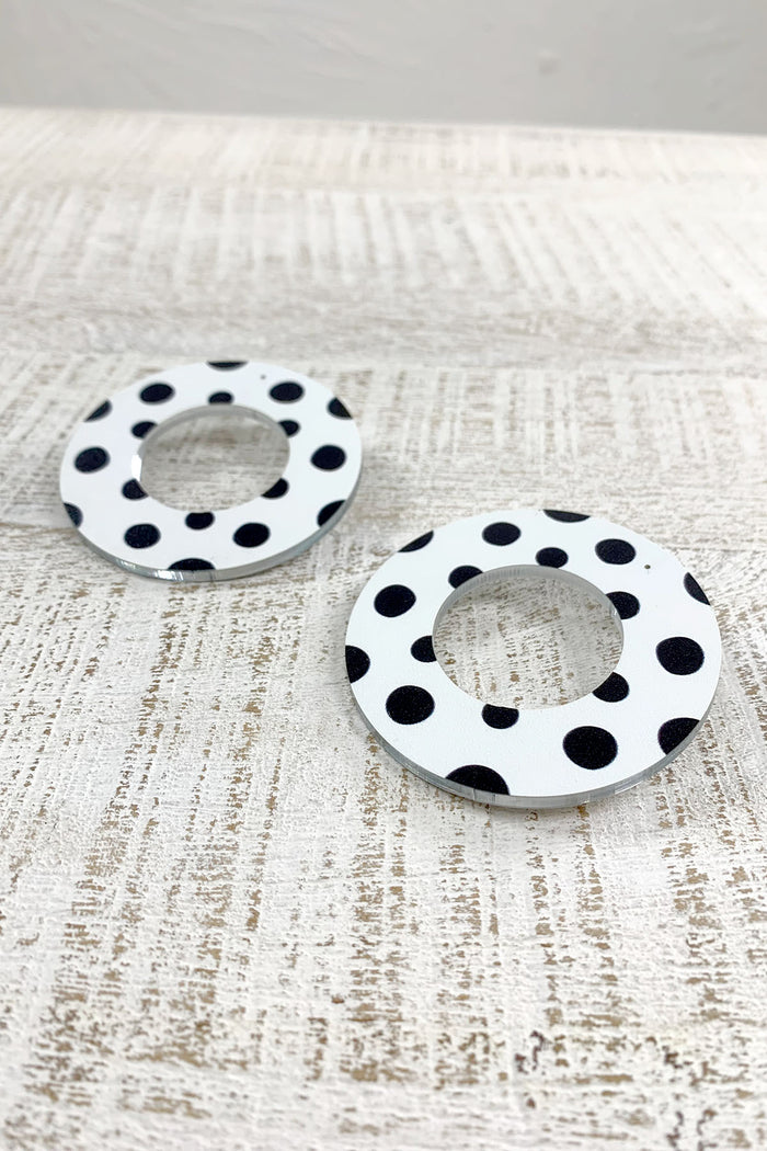 Christina Brampti Round Plexiglass - 2 Colours