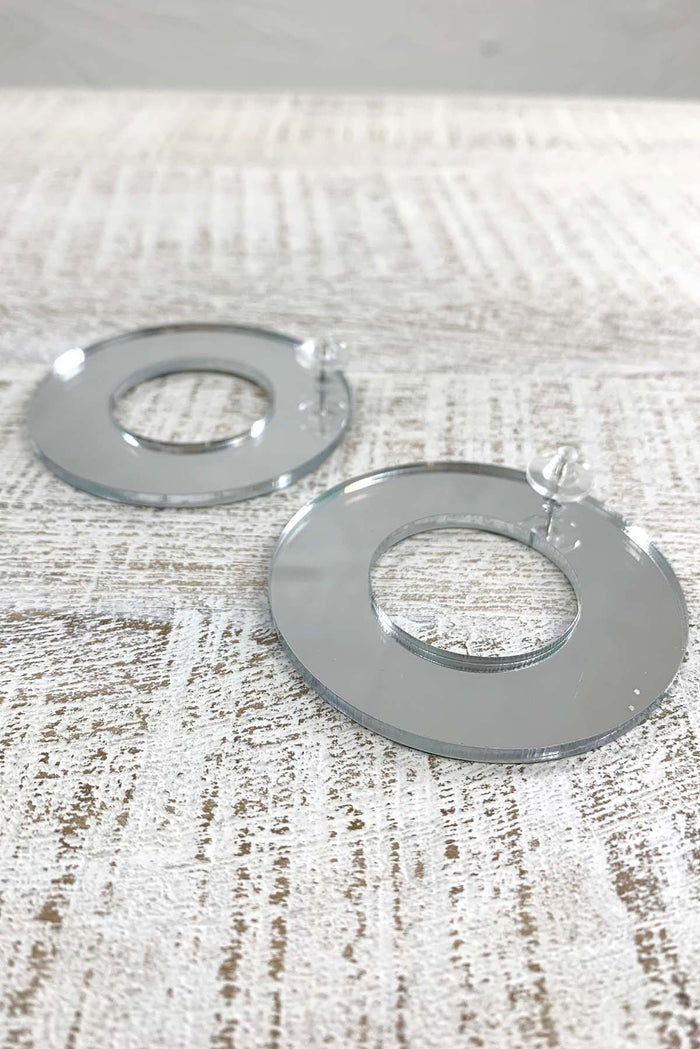 Christina Brampti Round Plexiglass - 2 Colours