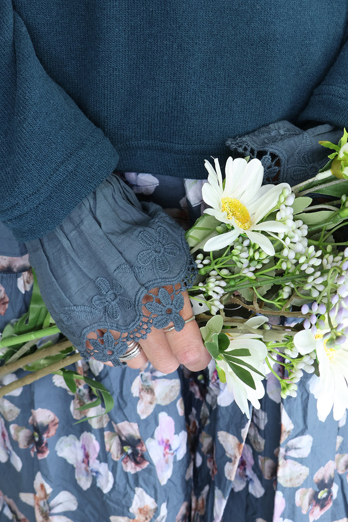 Ewa i Walla Elin Lace Cuffs - 4 Colours