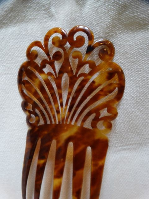 High Tortoiseshell Mantilla Comb
