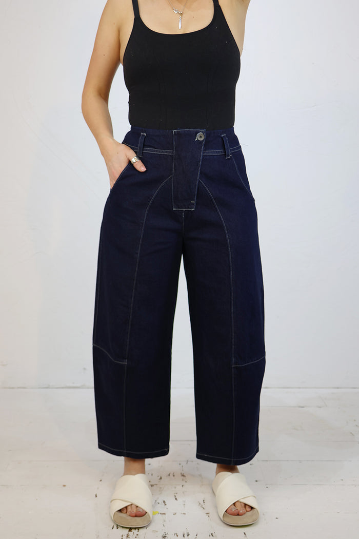 Lurdes Bergada Curved Barrel Leg Jeans U26 130