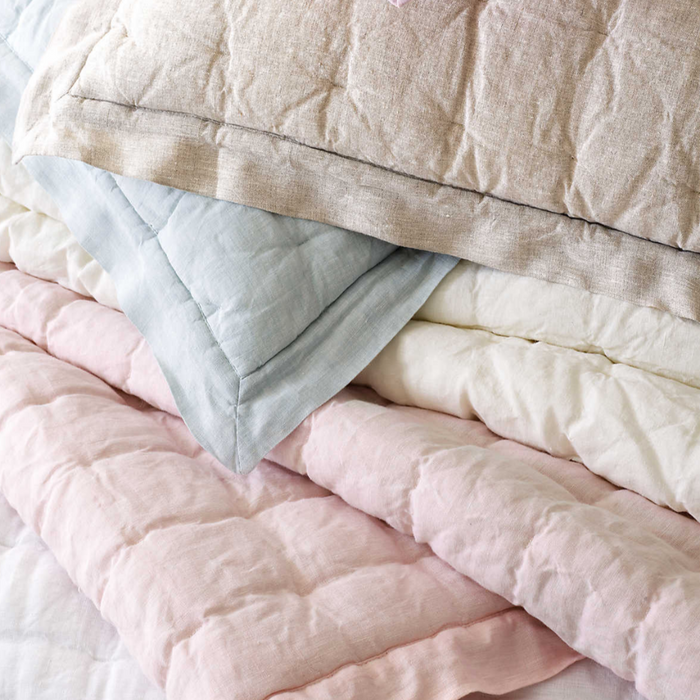 Lush Linen Puff