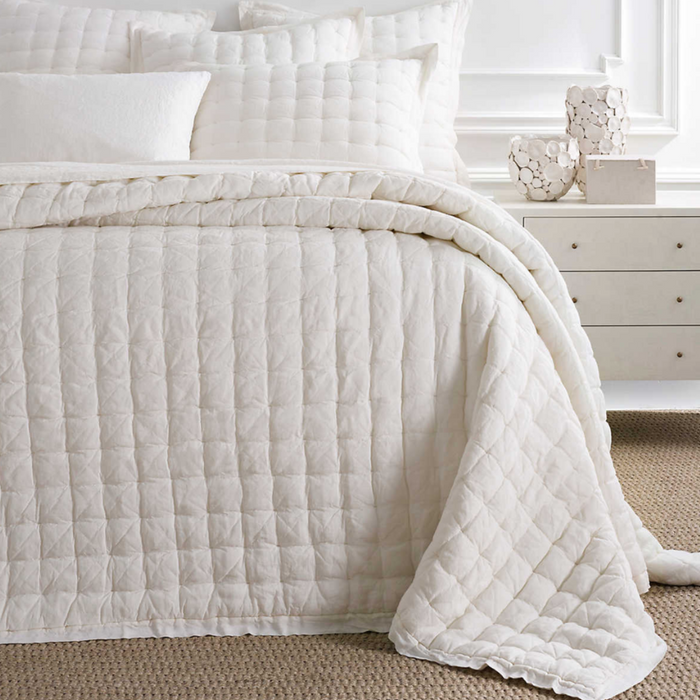 Lush Linen Puff