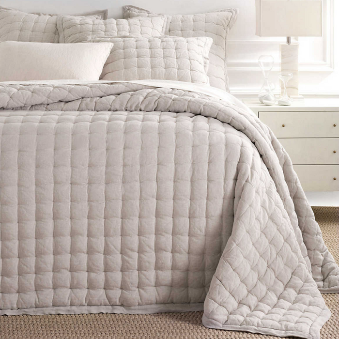 Coverlet / Queen / Natural