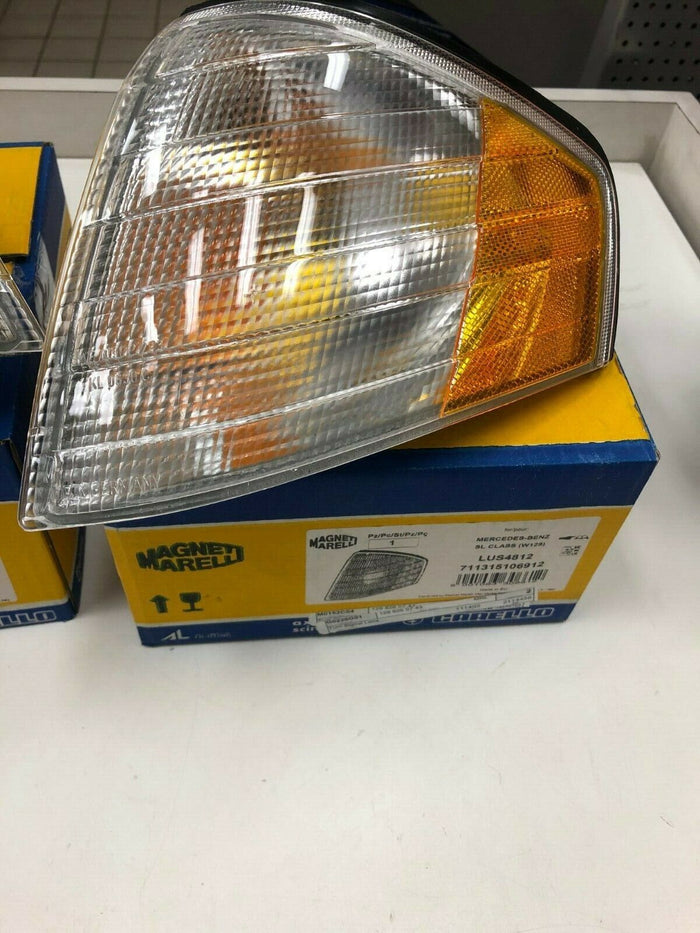 MERCEDES 500SLR129 New Magneti Marelli L+ R Signal 129 826 08 43