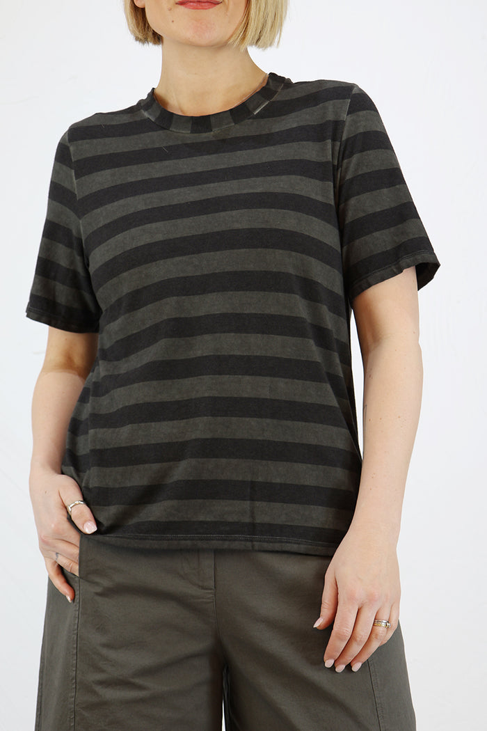 Neirami Striped T-Shirt B145MT