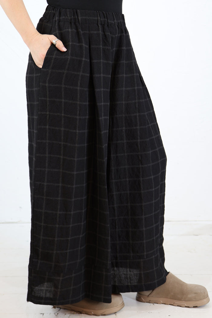 Neirami Wide Linen Trousers in 'Ardesia' P204LN