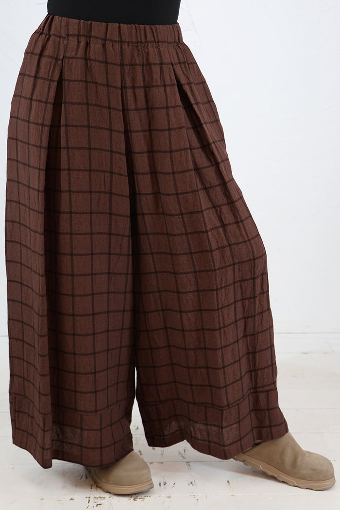 Neirami Wide Linen Trousers in 'Corteccia' P204LN