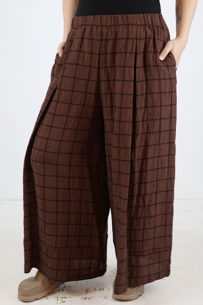 Neirami Wide Linen Trousers in 'Corteccia' P204LN