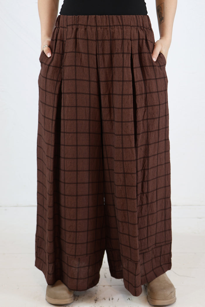 Neirami Wide Linen Trousers in 'Corteccia' P204LN