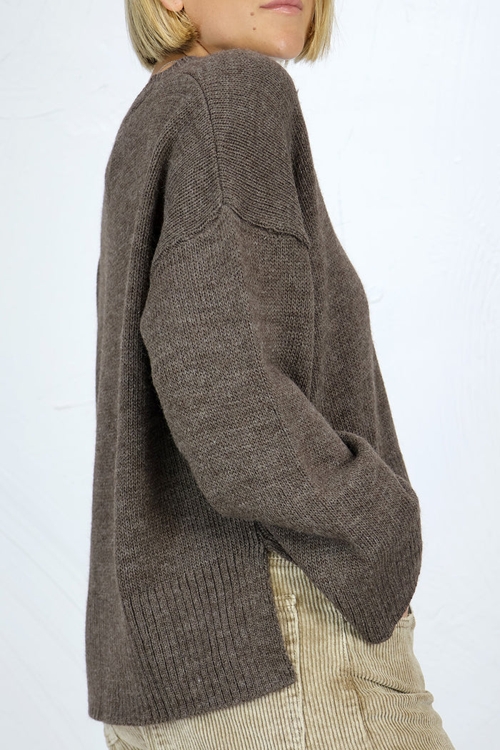 O'MER Wool Blend Knitted V-Neck Pullover - 2 Colours