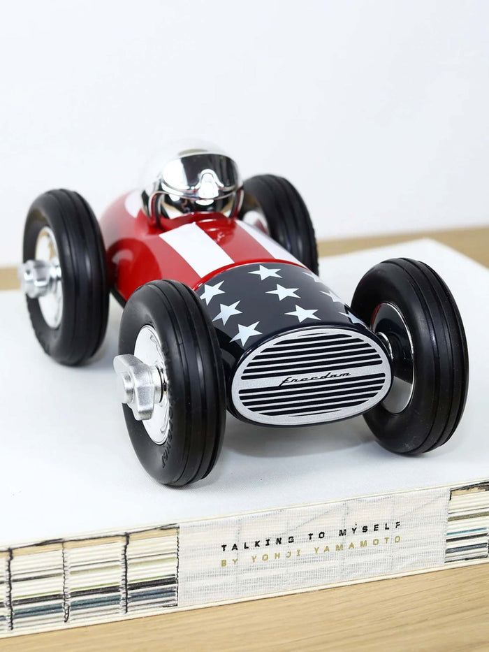 Playforever 'Bonnie Freedom' Car