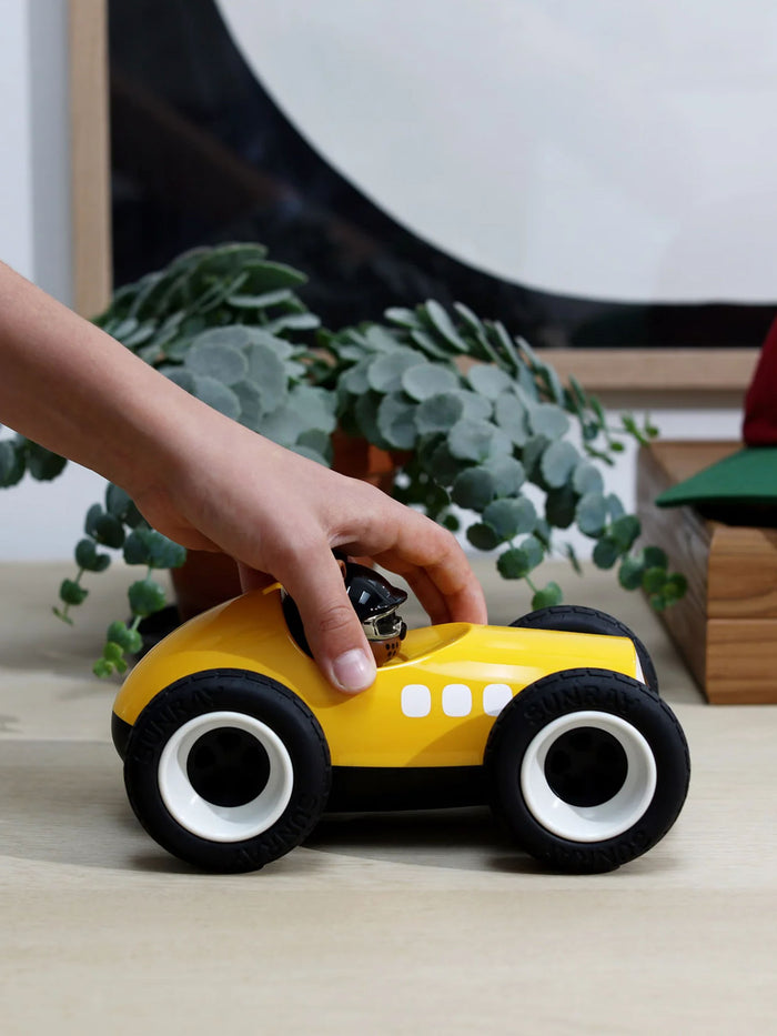 Playforever Egg 'Sunnysider' Car in Yellow