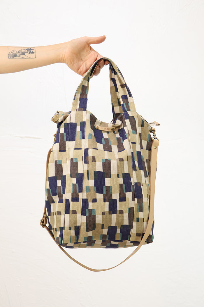 Skandal Canvas Crossbody Tote in Blue Pixel