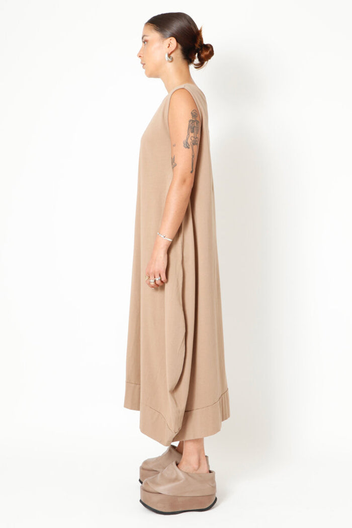 Sort Aarhus Loose Fit Dress in Taupe SA3105