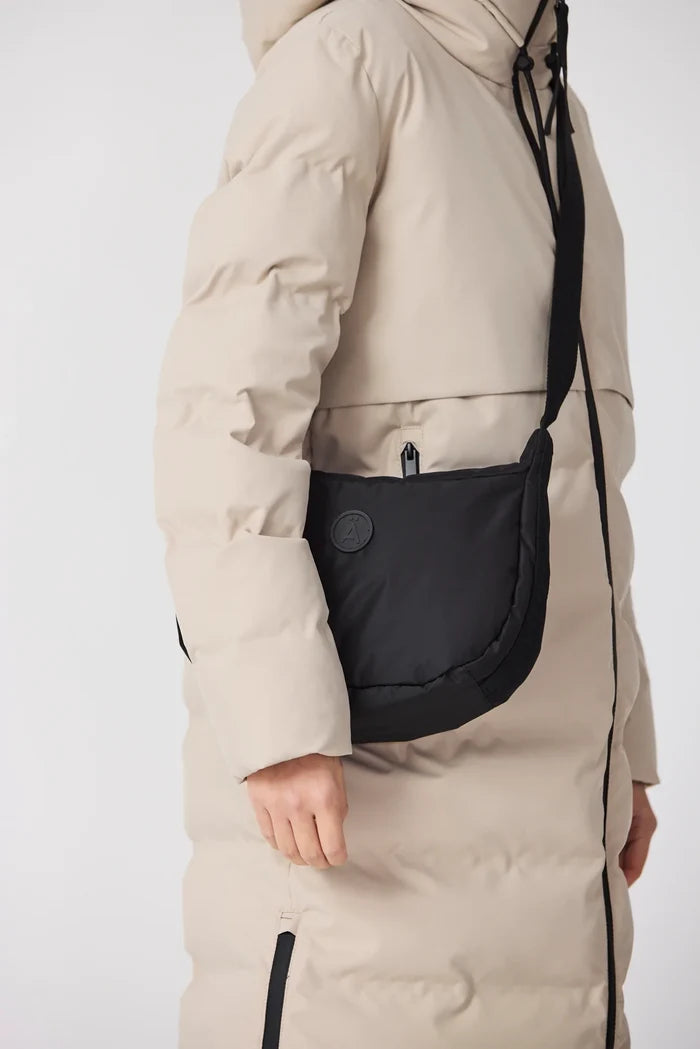 Tanta Rainwear Black Bura Bag