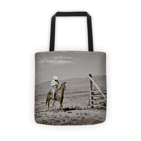 Those Wild Montana Skies Tote bag
