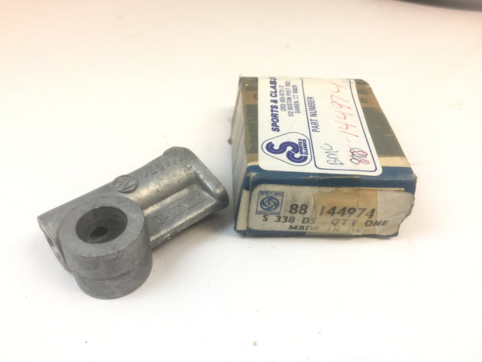 tr6-144974 Rocker Pedestal