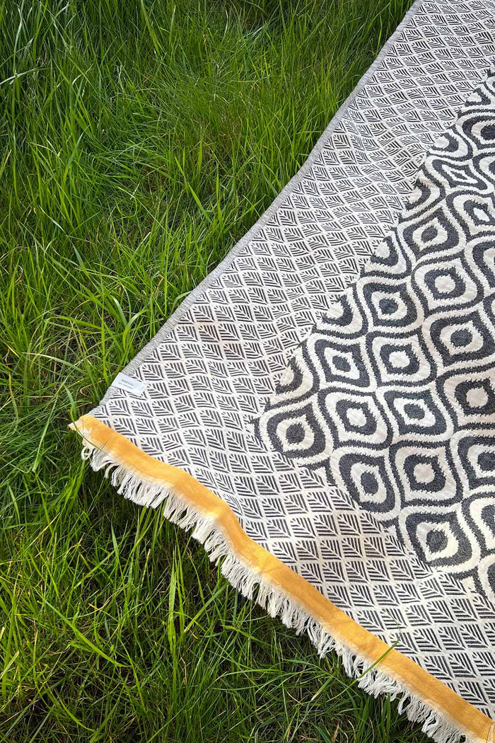 Weavico Turkish Cotton Throw -Black/Mustard
